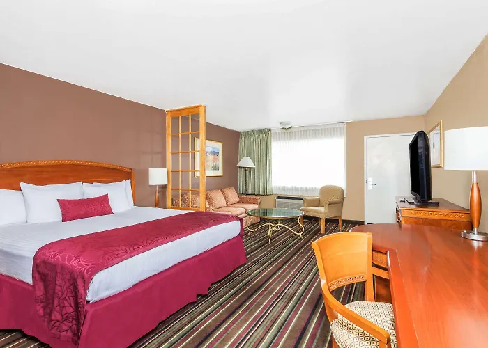 Best Hotels in Logan Utah with a Pool