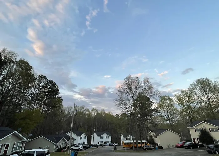 Top Hotels near Texas A&M Commerce University